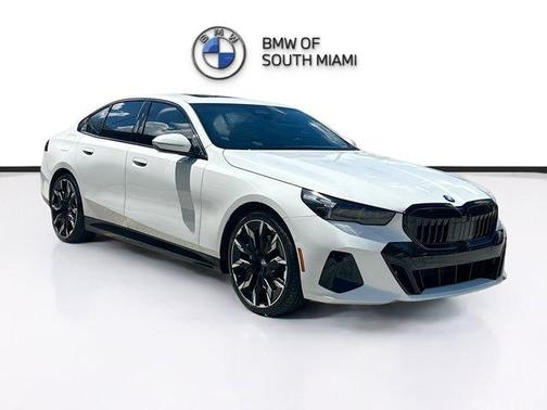 2025 BMW 530 i