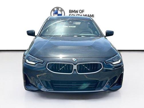 2025 BMW 230 i