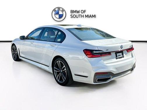 2021 BMW 740 i xDrive