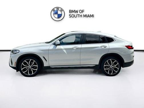 2023 BMW X4 xDrive30i
