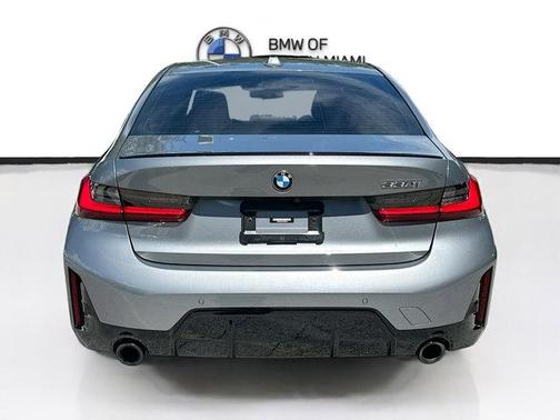 2023 BMW 330 i