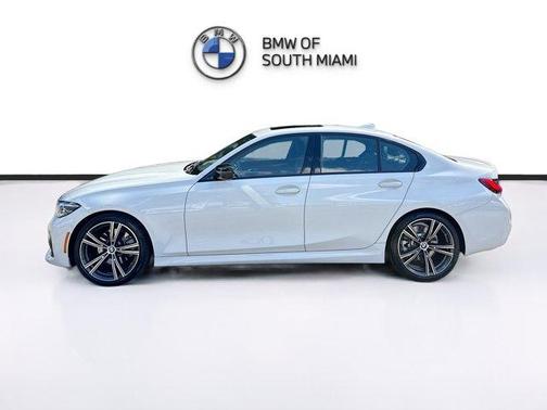 2022 BMW 330 i