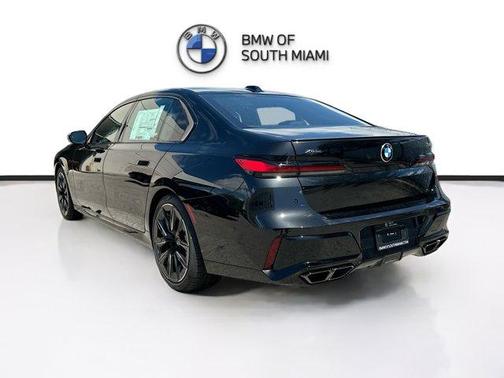 2025 BMW 760 760i xDrive