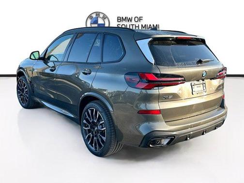 Manhattan Green Metallic 2026 BMW X5 sDrive40i