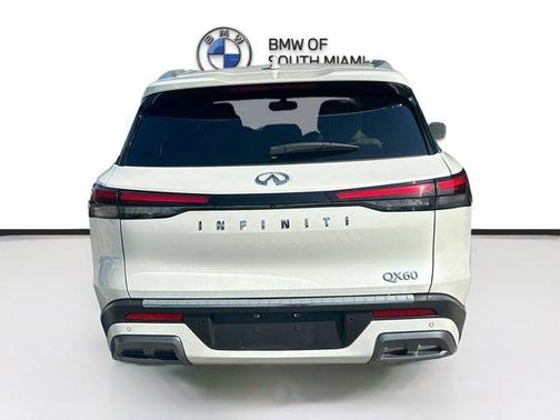 2022 INFINITI QX60 Luxe