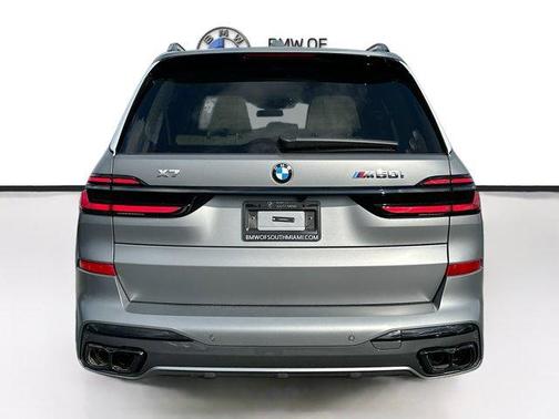2026 BMW X7 M60i