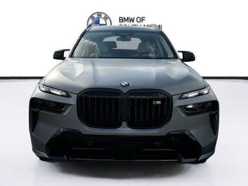 2026 BMW X7 M60i