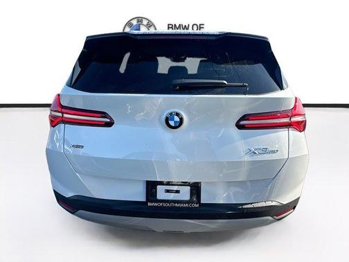 Mineral White Metallic 2026 BMW X3 30 xDrive