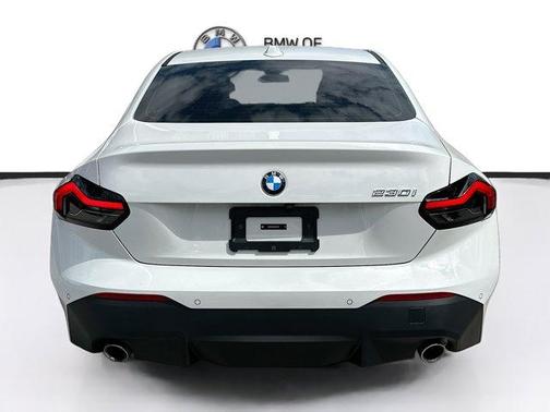 2025 BMW 230 i