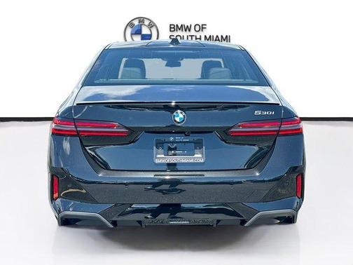 2026 BMW 530 i