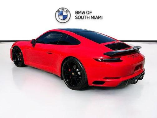 2017 Porsche 911 Carrera 4