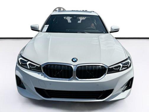 Alpine White 2026 BMW 330 i NA