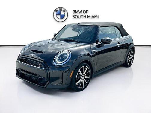 Midnight Black 2024 MINI Convertible Cooper S