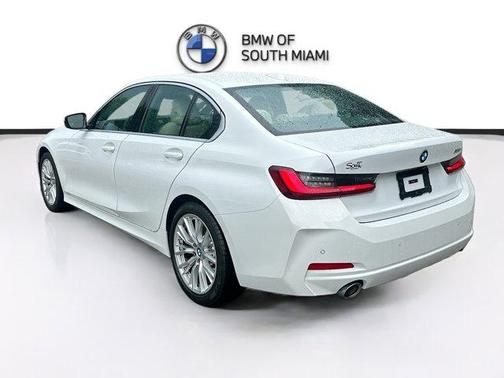 Alpine White 2024 BMW 330 i