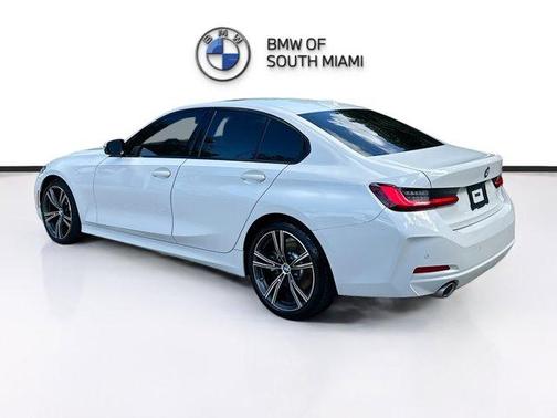 2023 BMW 330 i