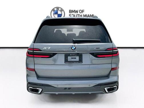 2026 BMW X7 xDrive40i