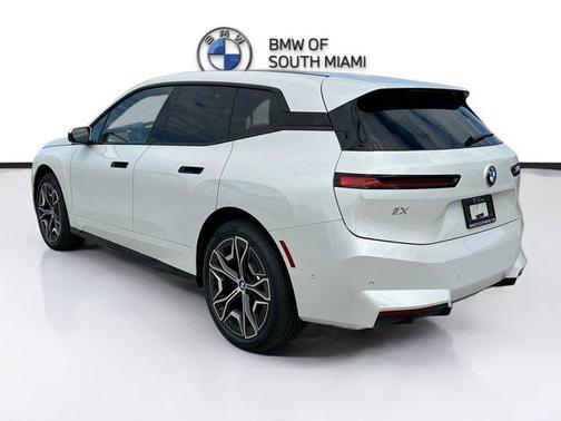 2026 BMW iX xDrive45