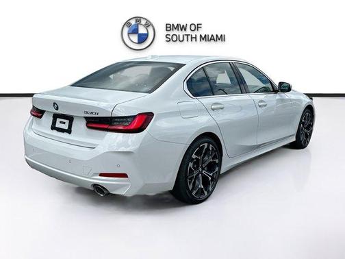 2025 BMW 330 i