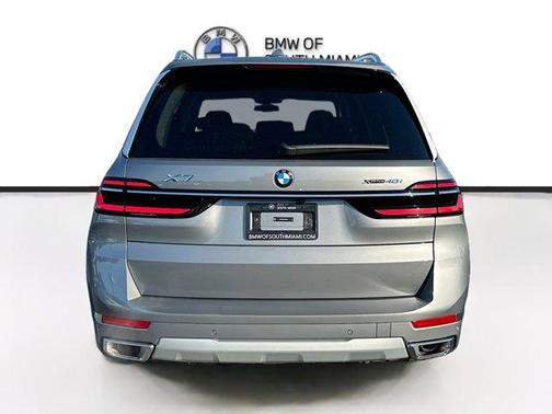 2026 BMW X7 xDrive40i