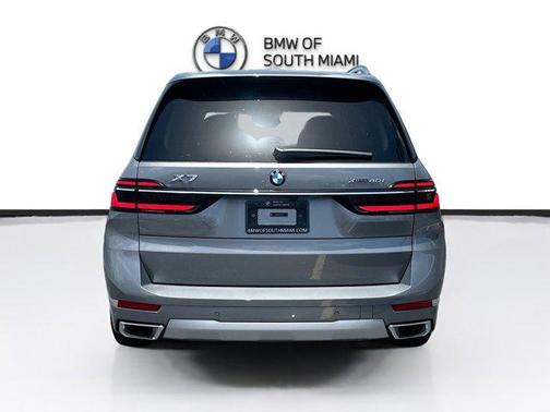 2026 BMW X7 xDrive40i