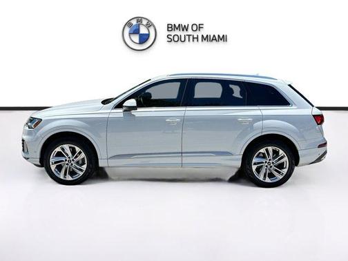 Glacier White Metallic 2023 Audi Q7 55 Premium Plus