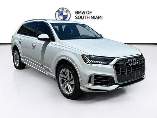 Glacier White Metallic 2023 Audi Q7 55 Premium Plus