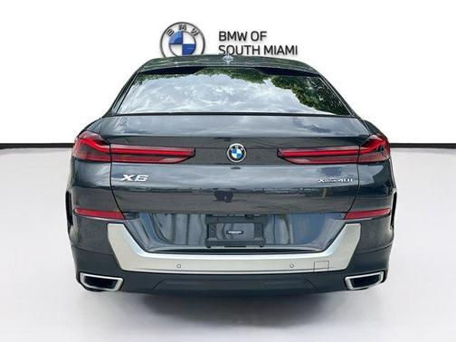 2021 BMW X6 xDrive40i
