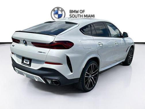 Mineral White Metallic 2027 BMW X6 xDrive40i