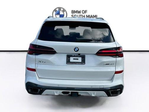 Mineral White Metallic 2026 BMW X5 sDrive40i