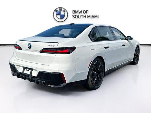 Alpine White 2026 BMW 750e xDrive