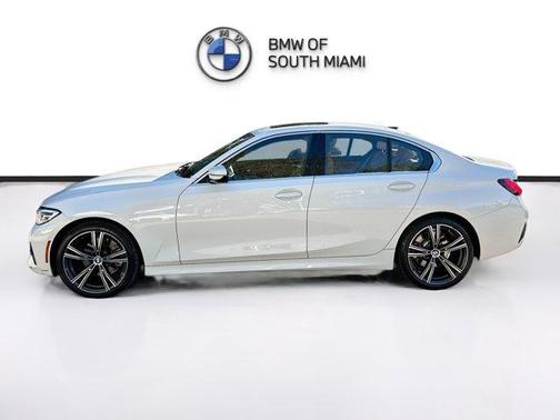 2022 BMW 330 i