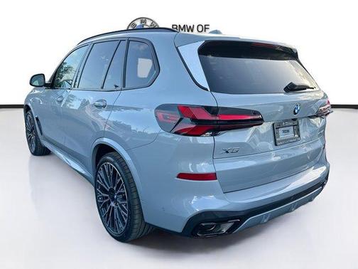 Gray Metallic 2026 BMW X5 sDrive40i