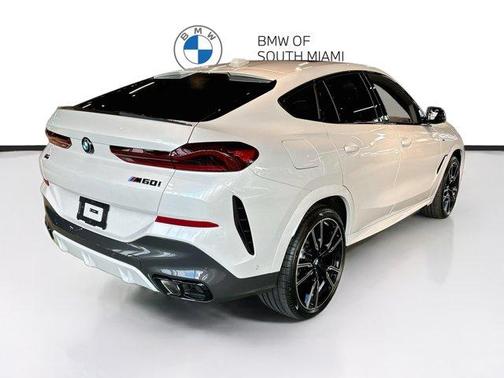 Mineral White Metallic 2027 BMW X6 M60i