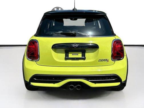 2023 MINI Hardtop Cooper S Classic
