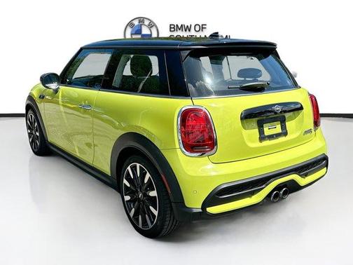 2023 MINI Hardtop Cooper S Classic