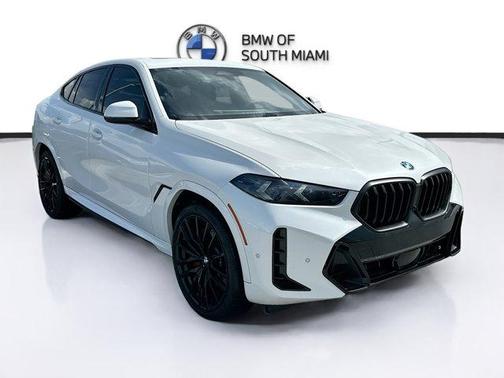Mineral White Metallic 2025 BMW X6 xDrive40i