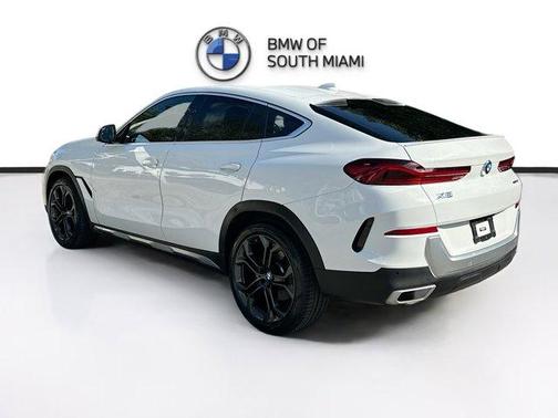 2023 BMW X6 xDrive40i