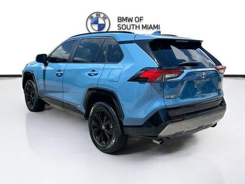 2022 Toyota RAV4 Hybrid SE