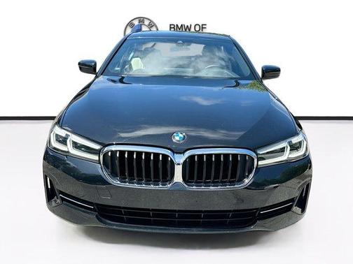 Jet Black 2023 BMW 530 i xDrive