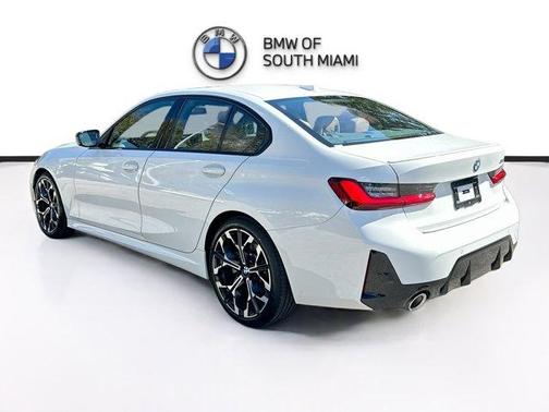 2025 BMW 330 i
