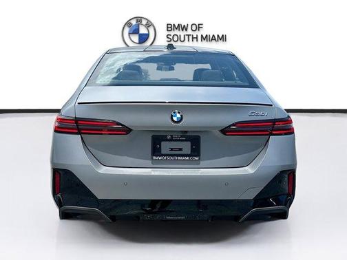 2026 BMW 530 i