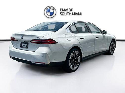2026 BMW 530 i