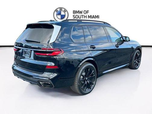 2026 BMW X7 M60i