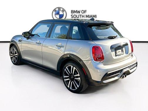 2023 MINI Hardtop Cooper S Classic