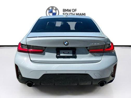 2023 BMW 330 i