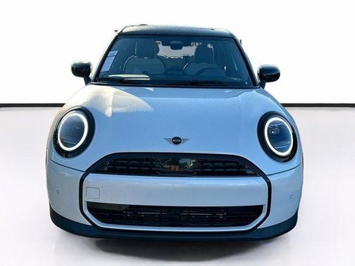 White Metallic 2026 MINI Hardtop OXFORD EDITION