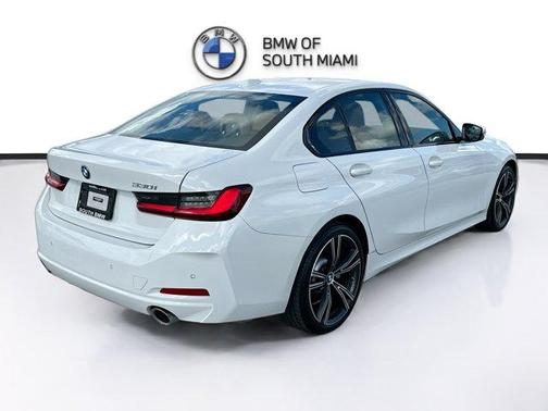 Alpine White 2023 BMW 330 i