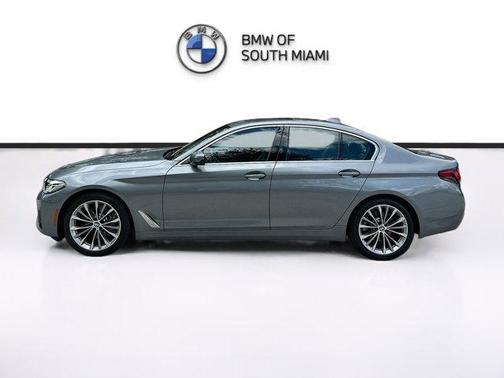 Skyscraper Gray Metallic 2023 BMW 530 i