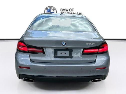Skyscraper Gray Metallic 2023 BMW 530 i