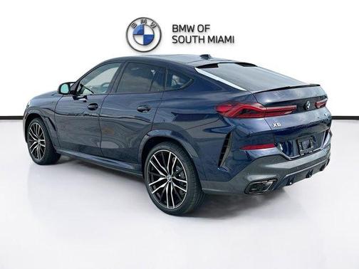 2026 BMW X6 M60i